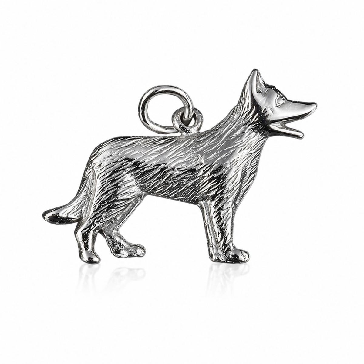 Silver pendant – Standing dog