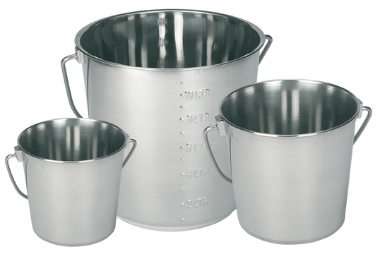 Sturdy and durable buckets for versatile use in the barn, meadow, ... Make your choice here!